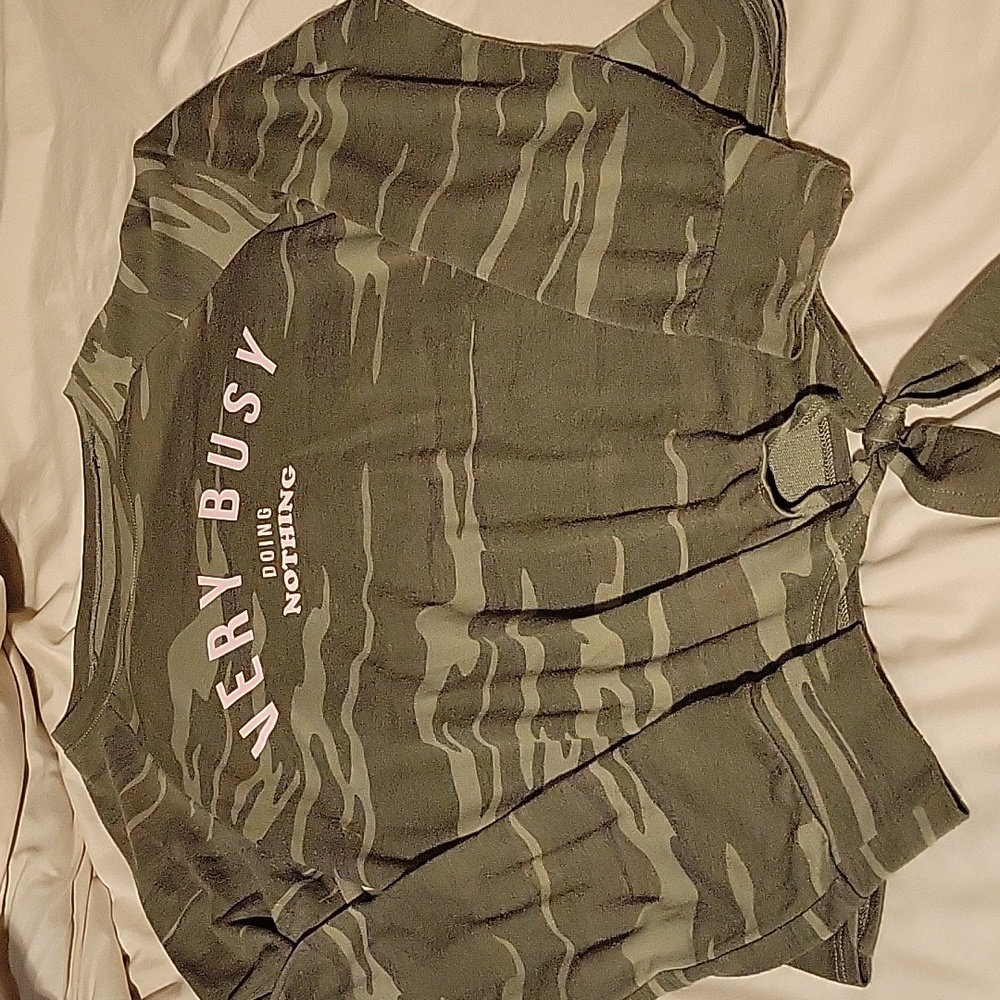 Size small juniors long sleeve shirt